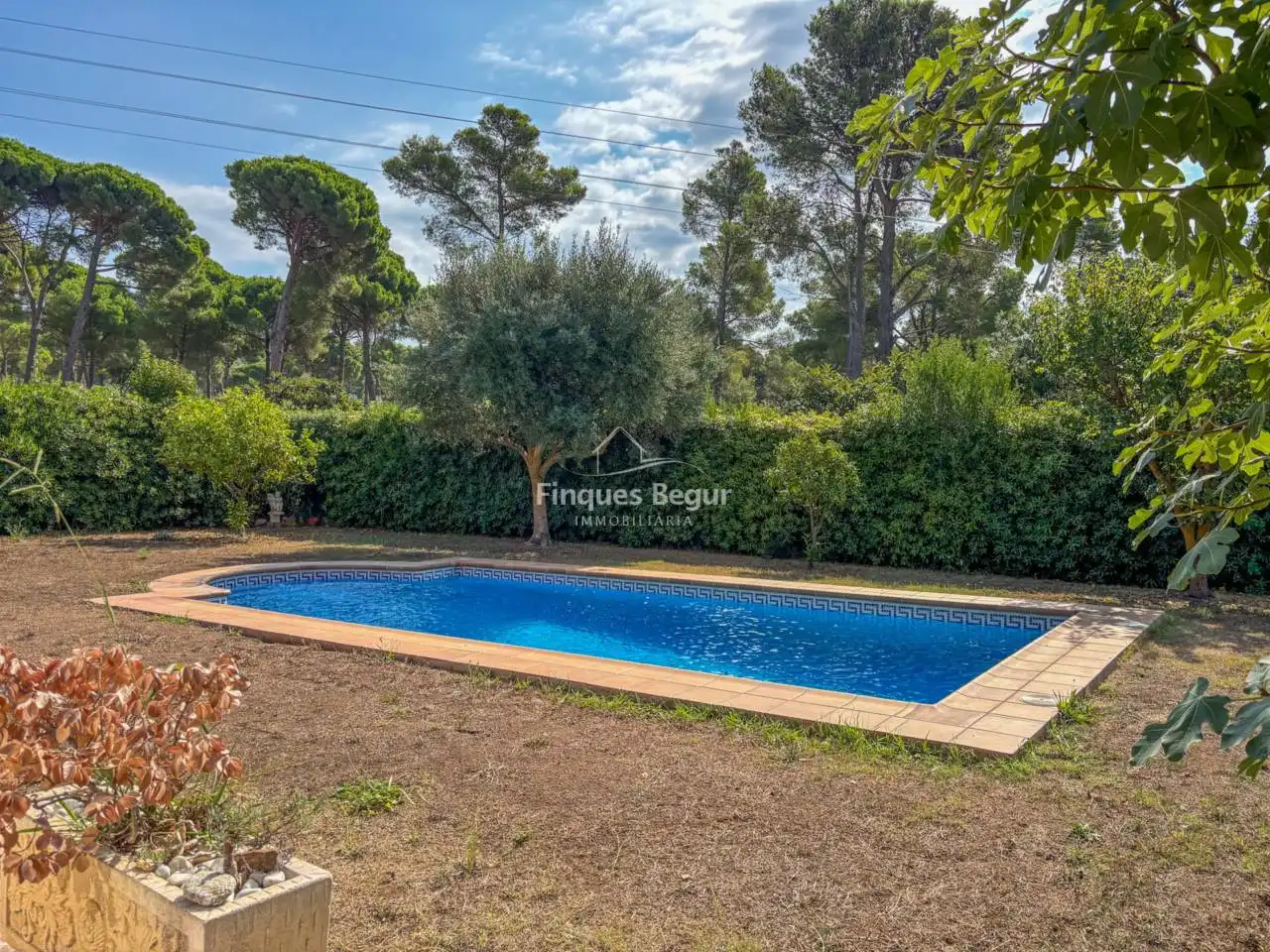 Houses for sale in Calle Víctor Català, Residencial Begur - Esclanyà