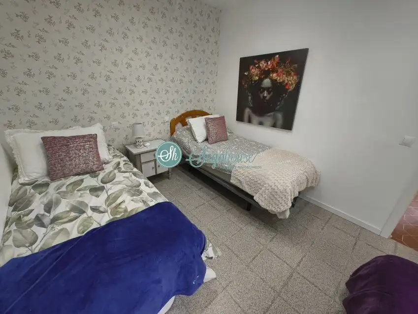 Bedroom of Houses for sale in Segovia  with Heating