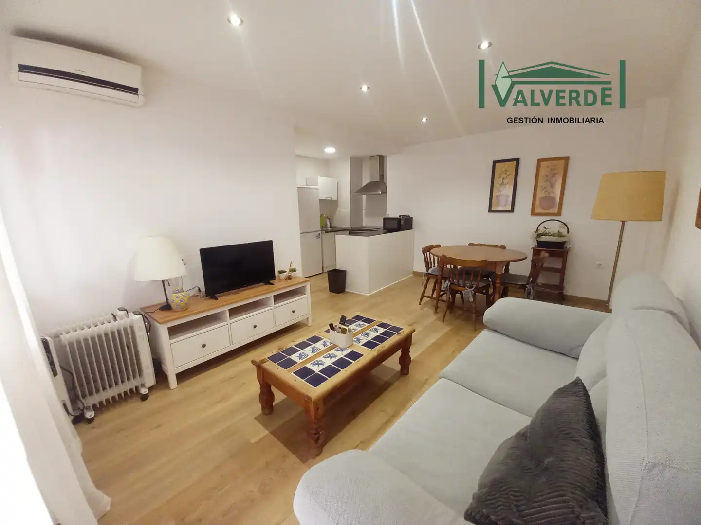 Living room of Apartments for rent in Granada  with Air Conditioner, Heating and Terrace