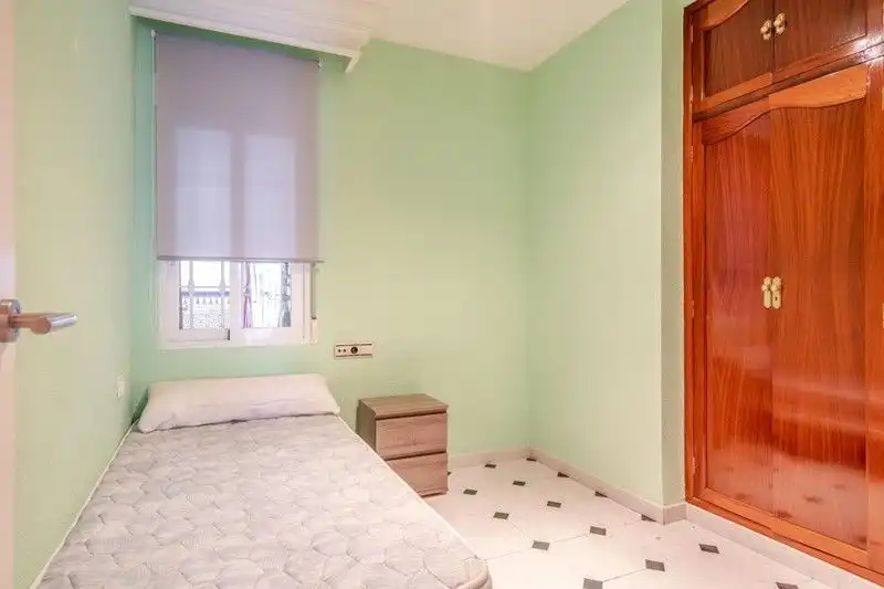 Habitación de Piso en venta en Atarfe con Terraza y Amueblado