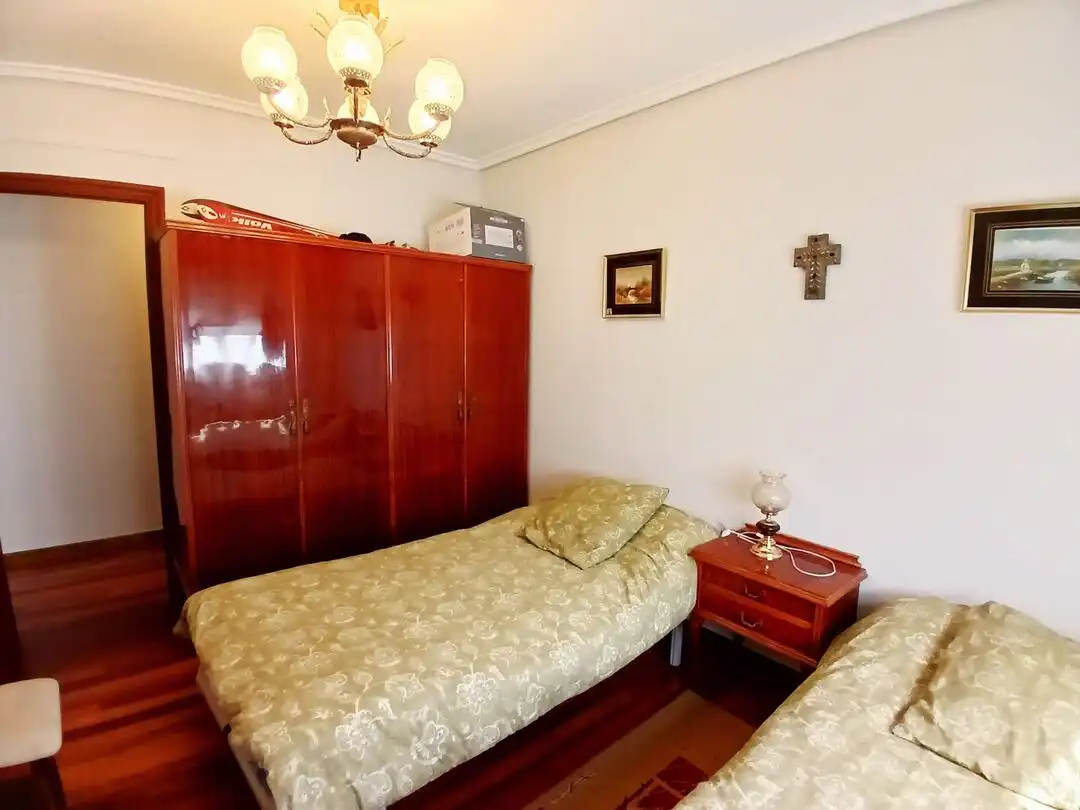 Habitación de Piso en venta en Ezcaray con Calefacción