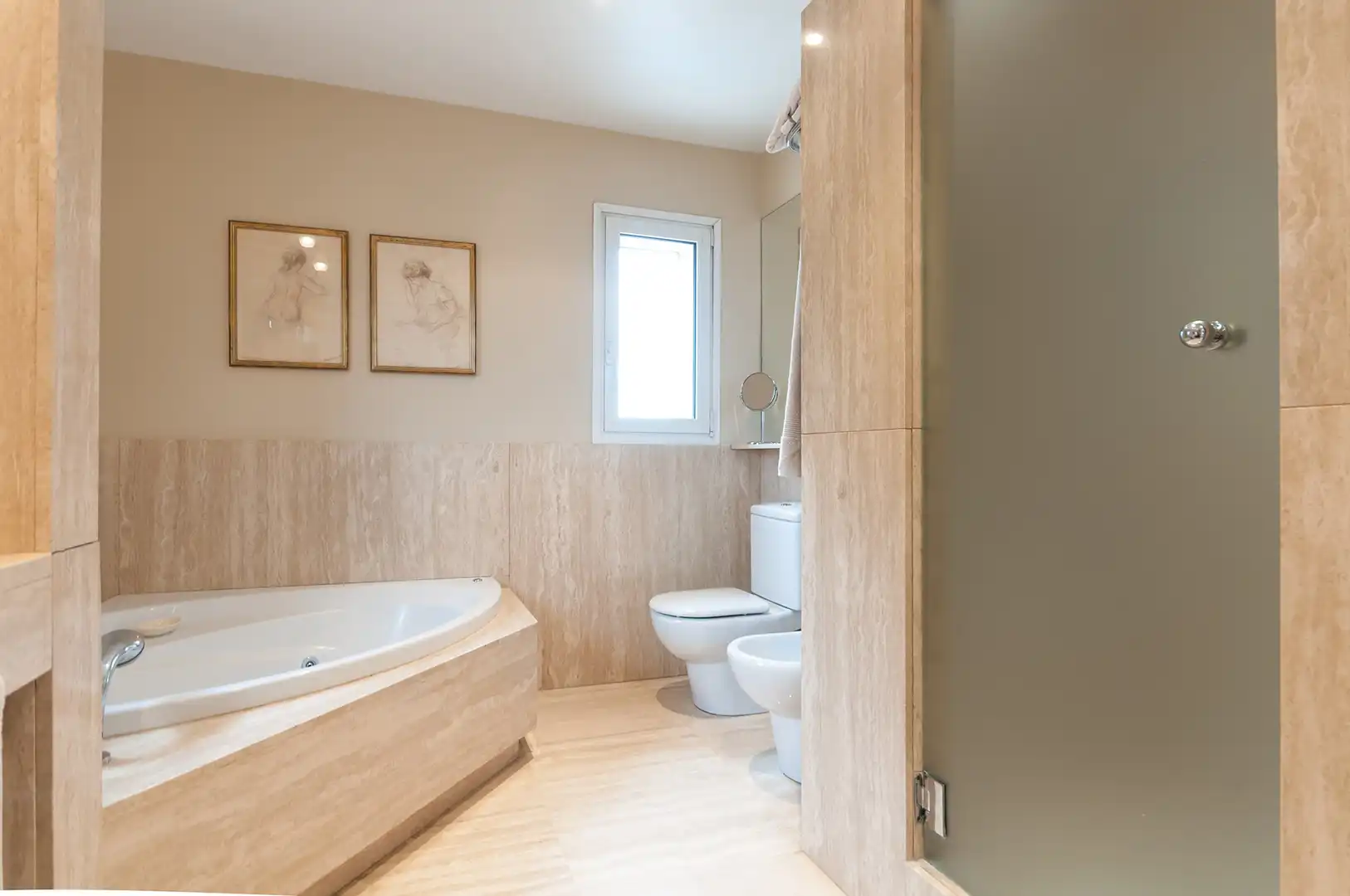 Bathroom of Houses for rent in Sant Just Desvern  with Air Conditioner, Heating and Terrace