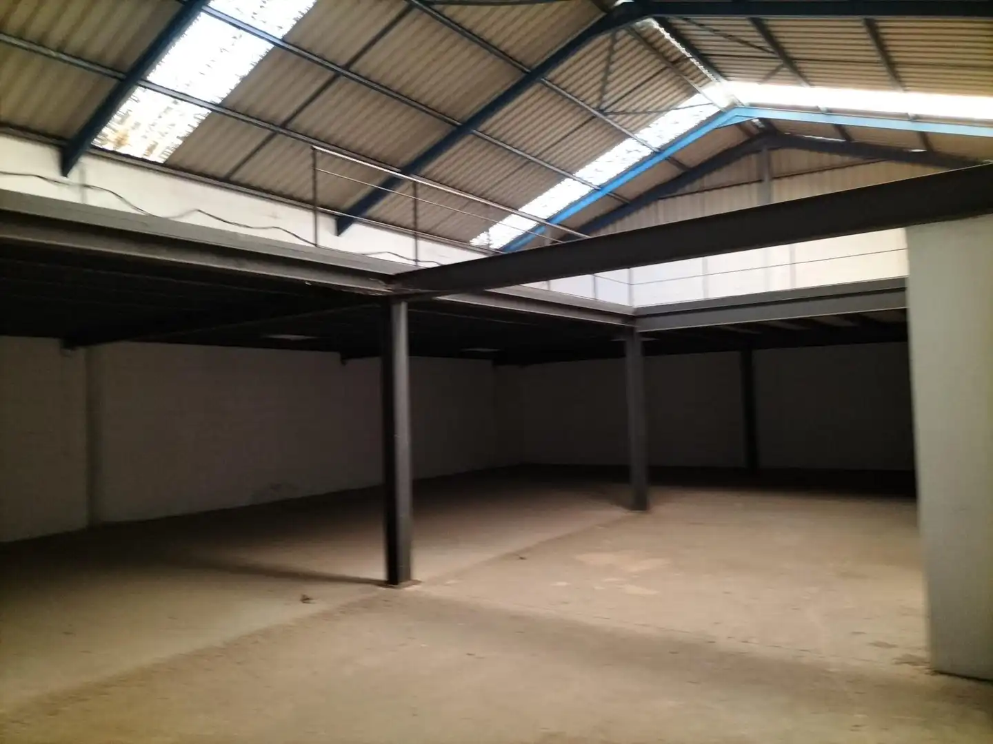 Industrial buildings for sale in Chiclana de la Frontera