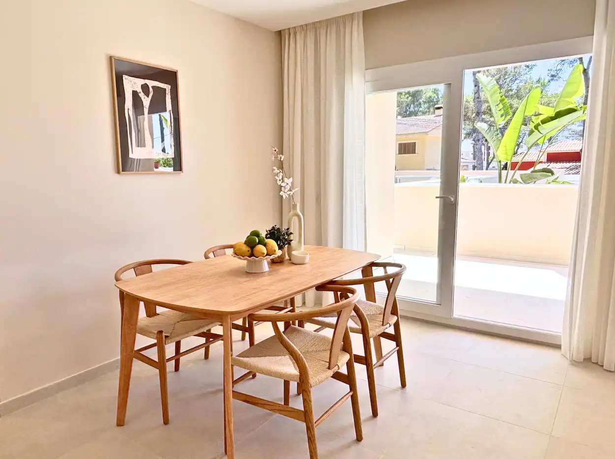 Menjador de Casa o xalet en venda en  Palma de Mallorca amb Aire condicionat, Calefacció i Jardí privat