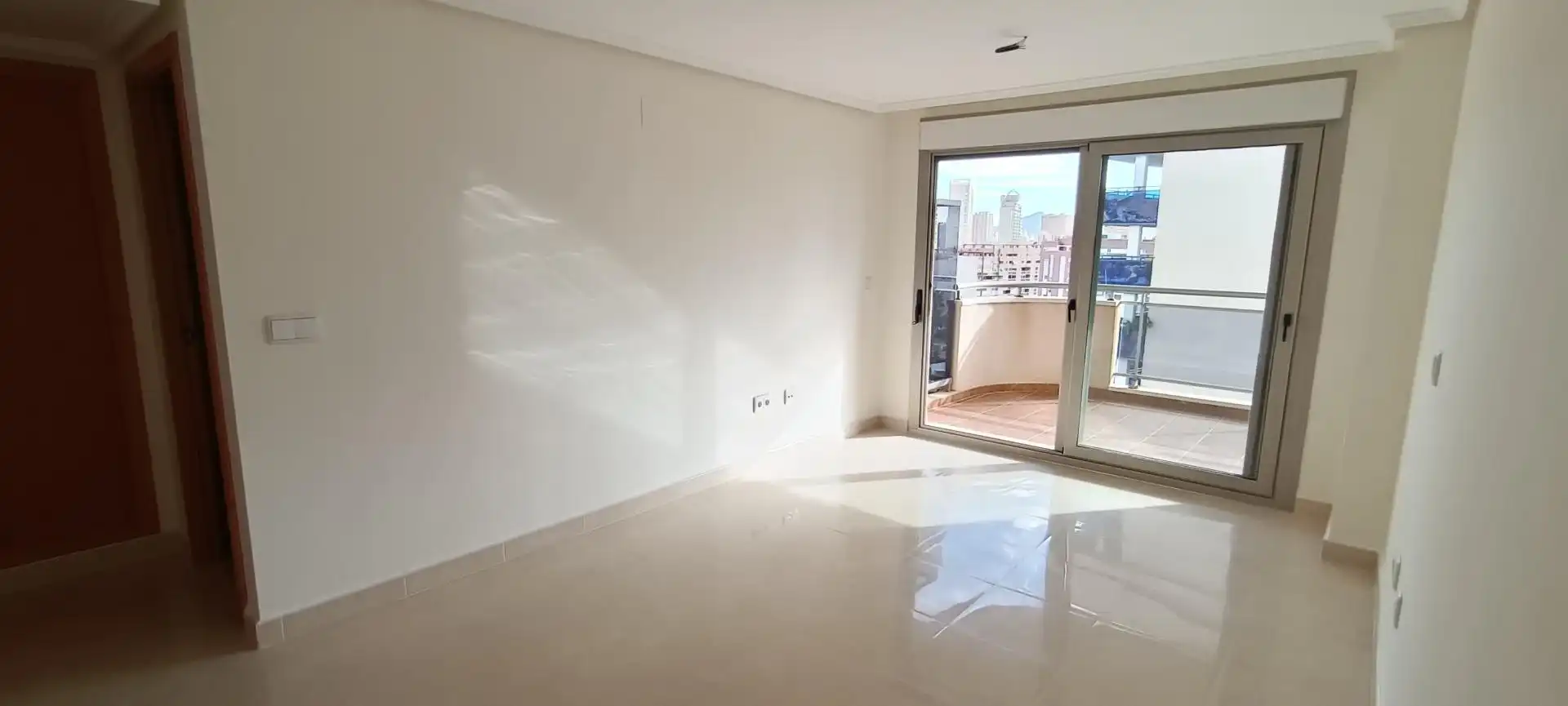 Apartament amb piscina en venda a Avinguda Mestral, imagen 8