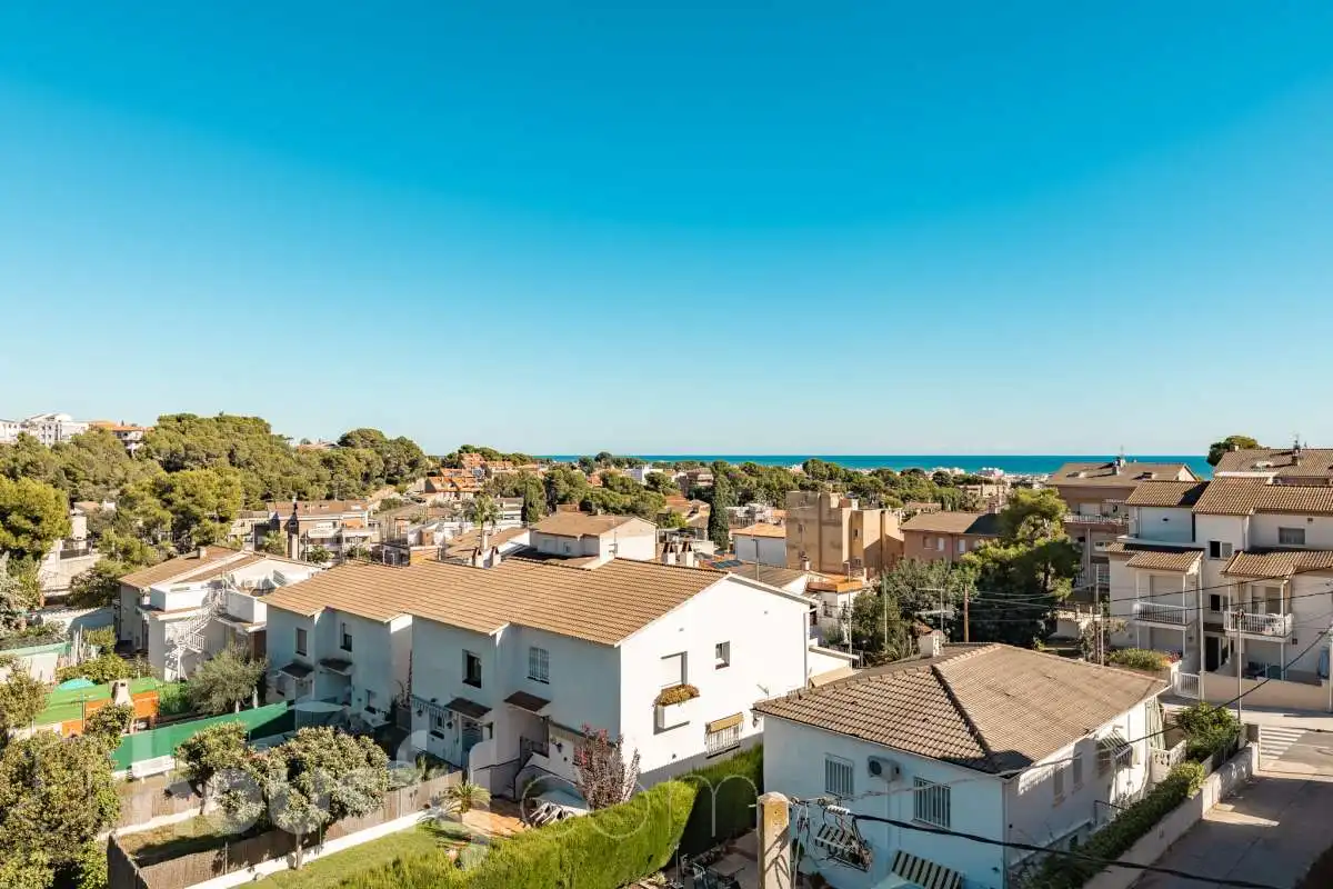 House with balcony for sale in Avenida Comte Gómez de Orbaneja ., imagen 49