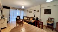 Sala d'estar de Pis en venda en Laredo amb Terrassa