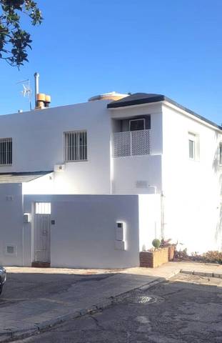 Casa-chalet en Venta en Camino de los Neveros - Serrallo