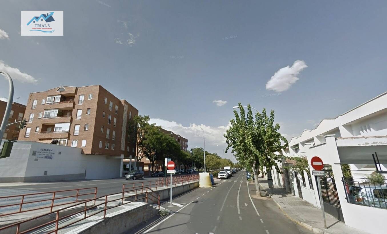 Vista exterior de Pis en venda en Ciudad Real Capital