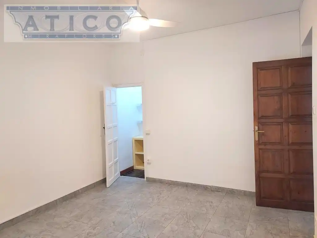 Bedroom of Flat for sale in Sevilla