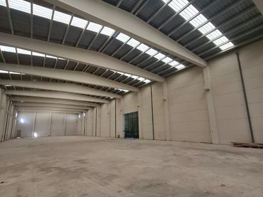Industrial building for sale in Carrer Martí Franques 26