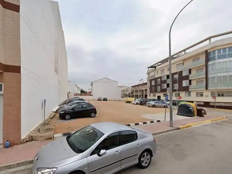 Parkplatz von Residential zum Verkauf in Piles