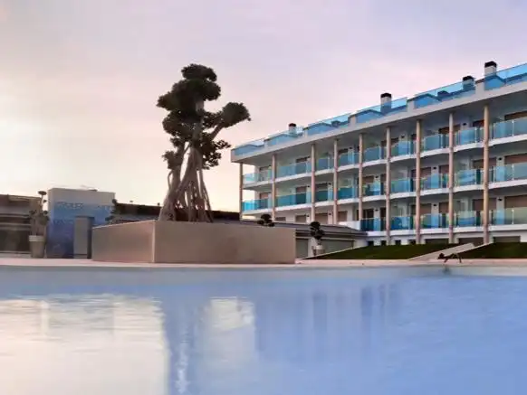 Penthouse mit Pool zum Verkauf in Avinguda de la Llibertat 35