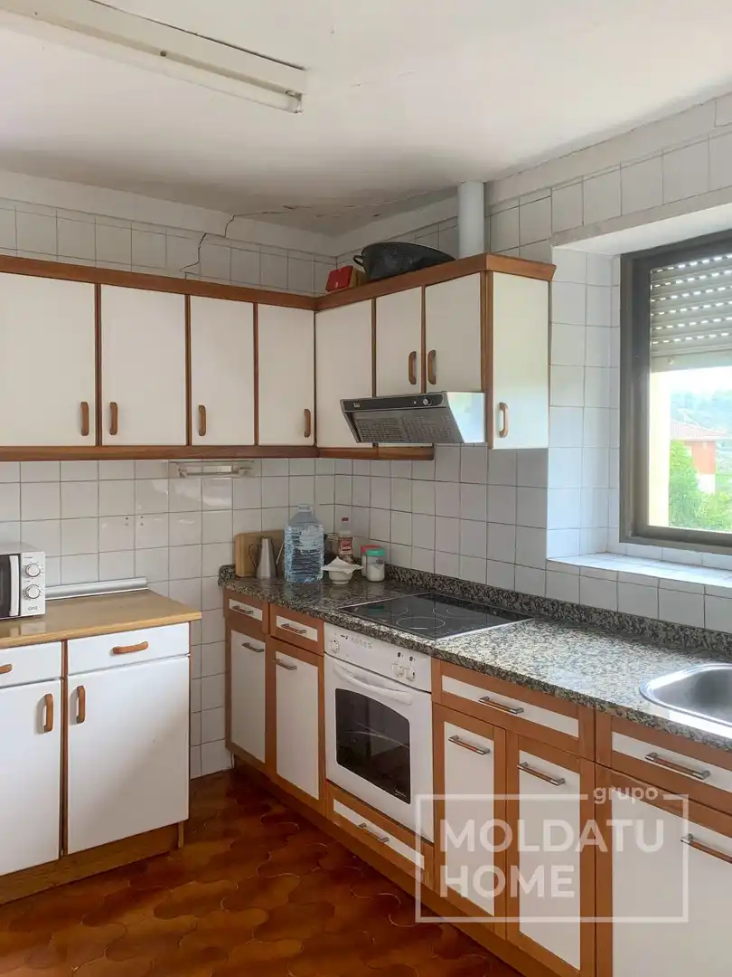 Cuina de Casa o xalet en venda en Desojo amb Calefacció i Traster
