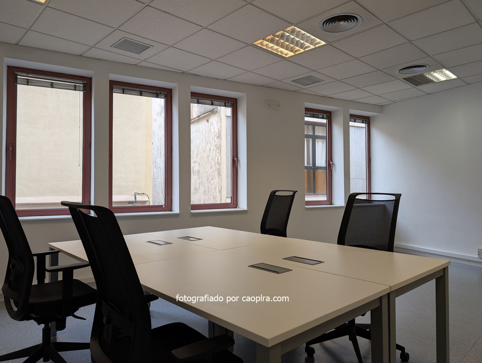 Office to rent in  Barcelona Capital  with Air Conditioner and Heating