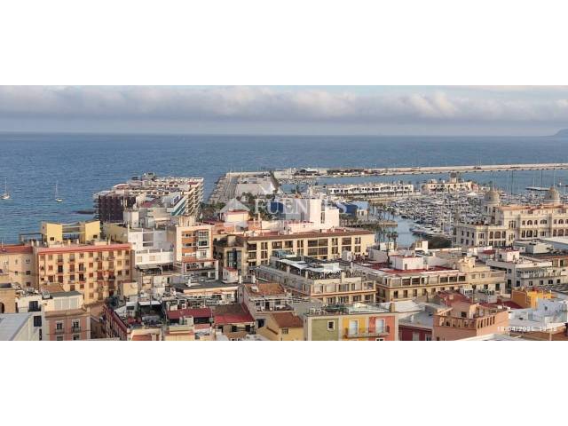 Piso en Venta en Argensola en Casco Antiguo - Sta. Cruz - Ayuntamiento