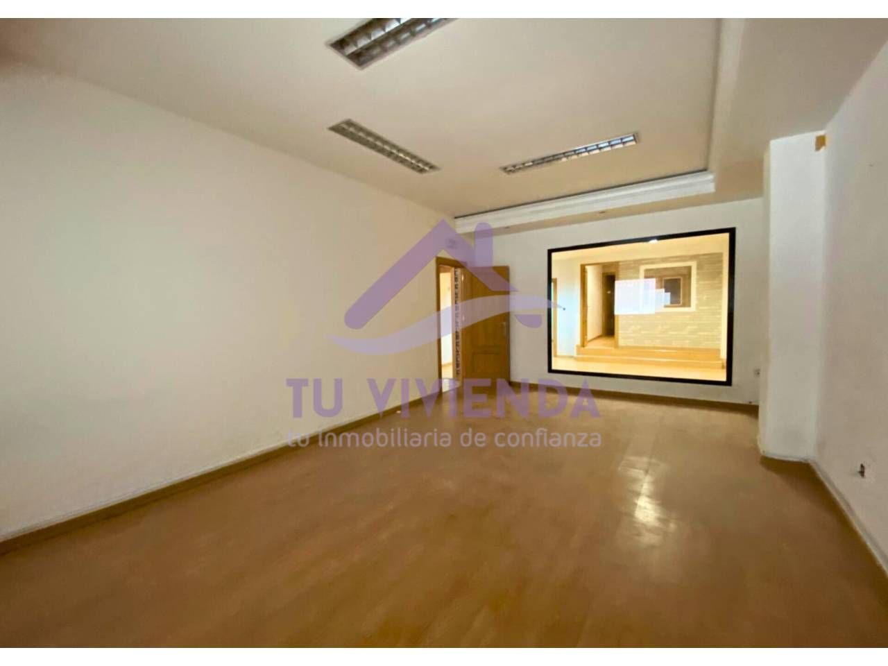 Premises for sale in Valladolid Capital  with Air Conditioner
