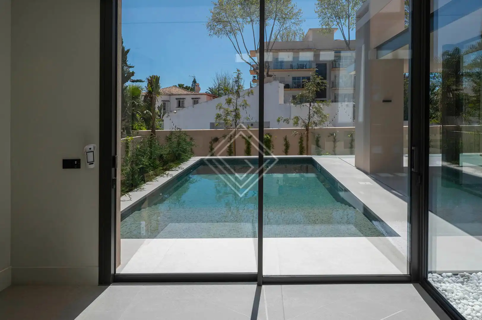 Chalet con piscina en venta en Milla de Oro, imagen 3