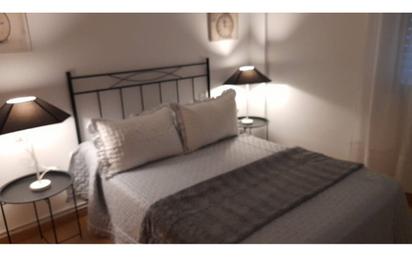 Bedroom of Flat to rent in Santiago de Compostela 