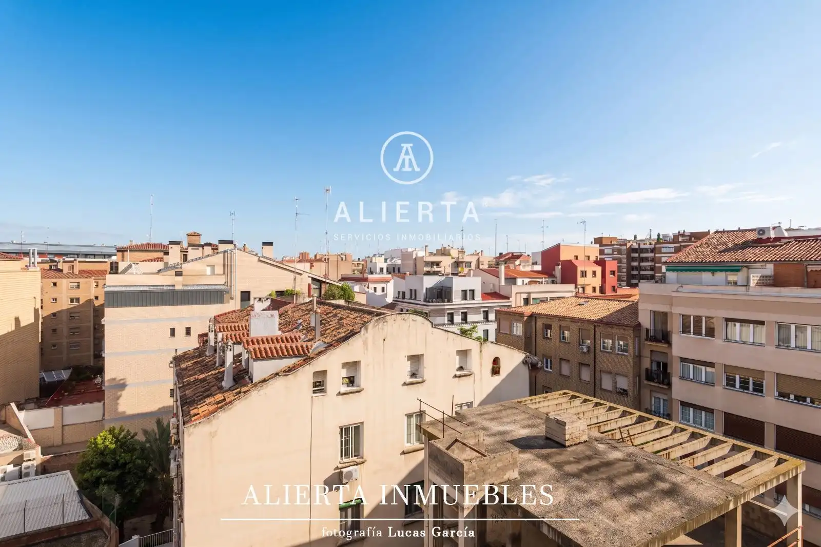 Exterior view of Flat for sale in Zaragoza  with Air Conditioner, Heating and Terrace
