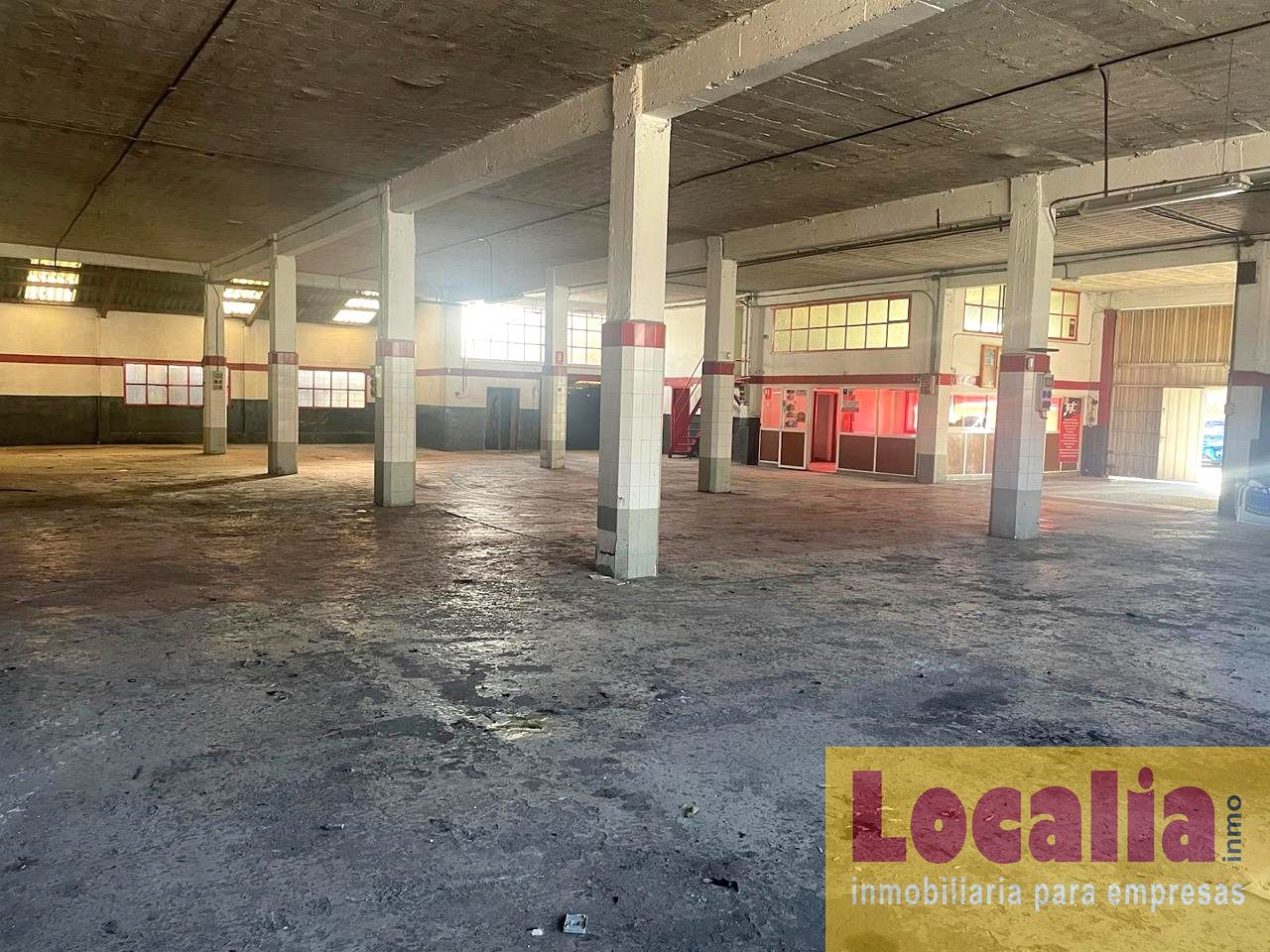 Nau industrial de lloguer en Torrelavega 