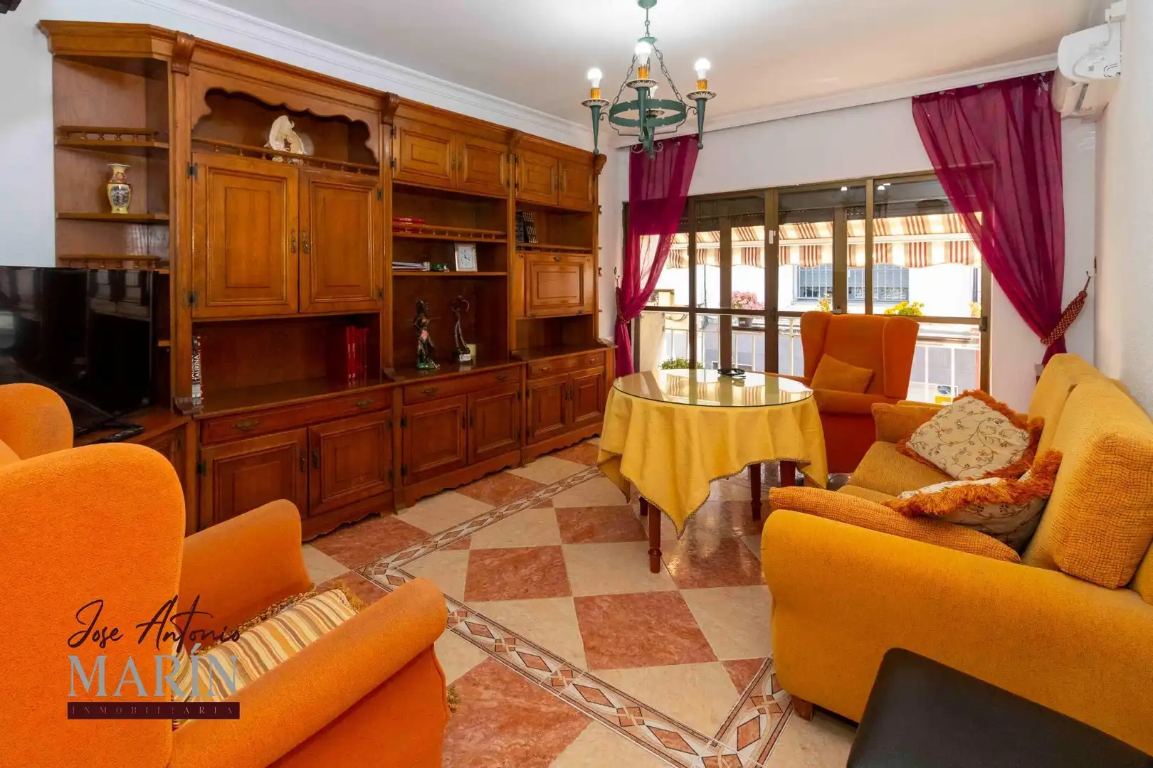 Sala d'estar de Casa o xalet en venda en Badajoz