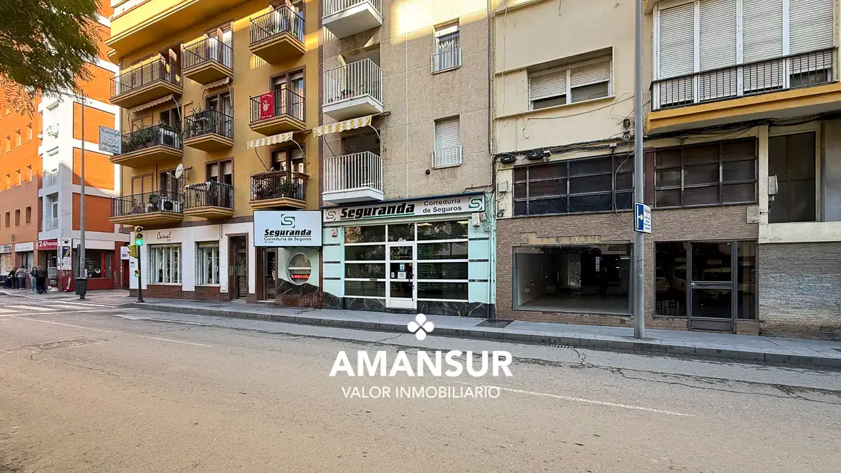 Geschaftsraum zur Miete in Avenida Italia, Centro