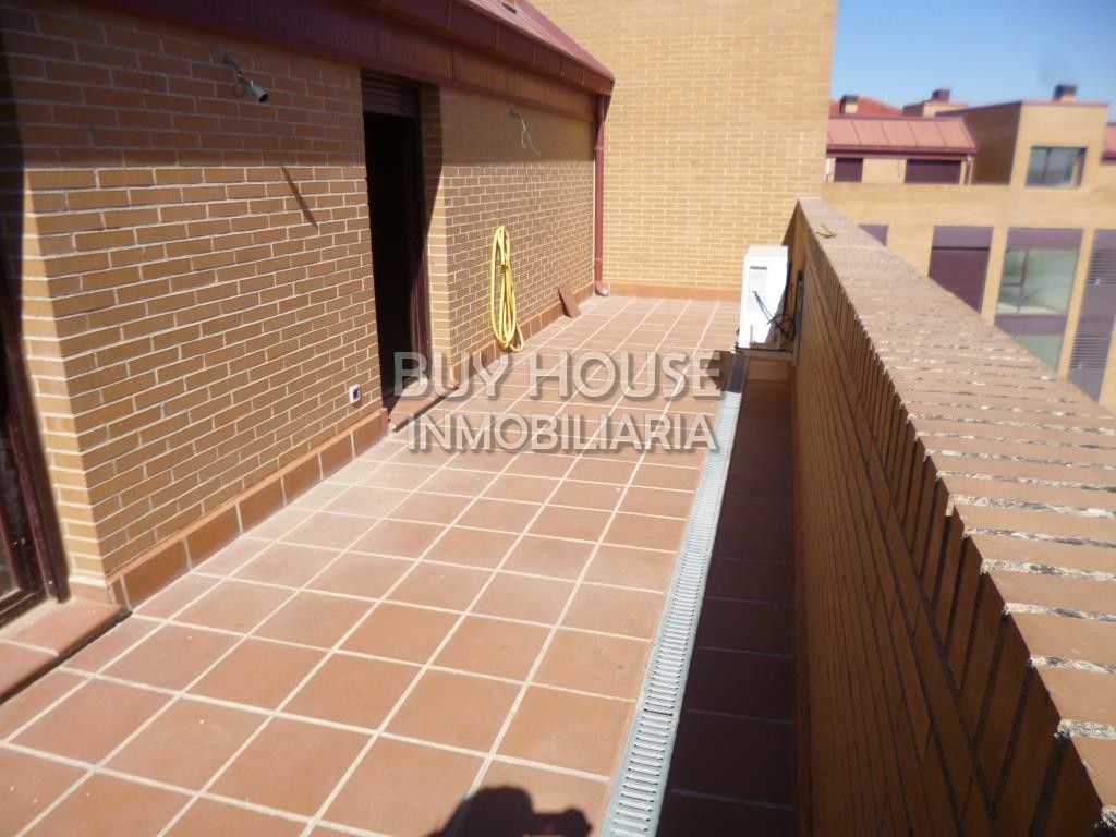 Terrassa de Àtic en venda en Yuncler