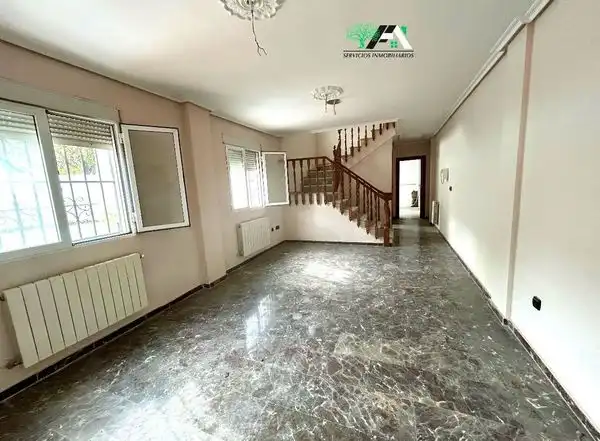 Casa amb piscina en venda a Calle Alcón, imagen 5