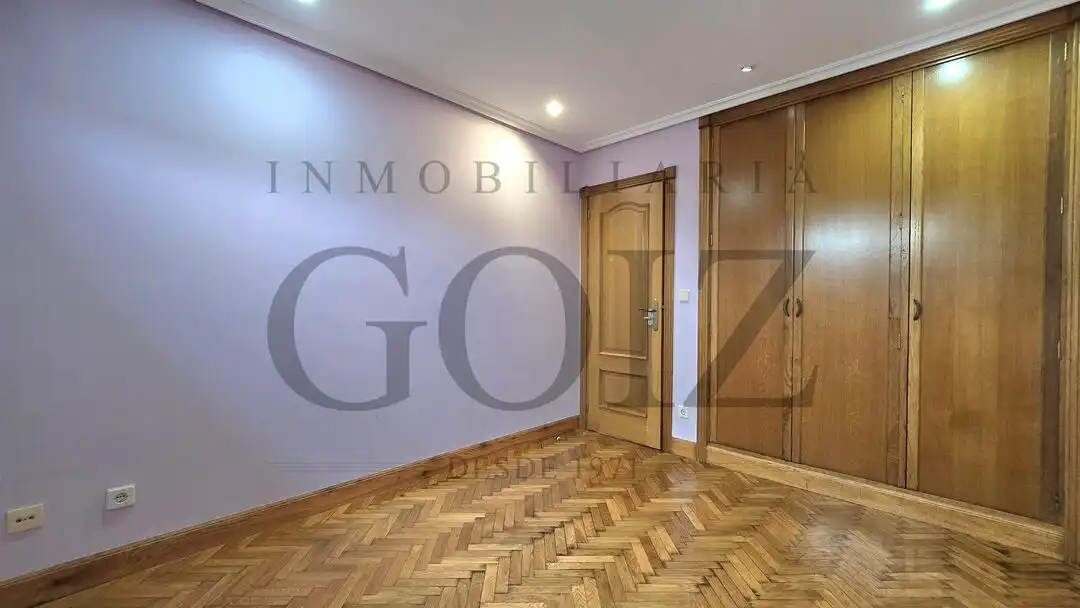 Habitación de Casa adosada en venta en Donostia - San Sebastián  con Calefacción, Terraza y Trastero