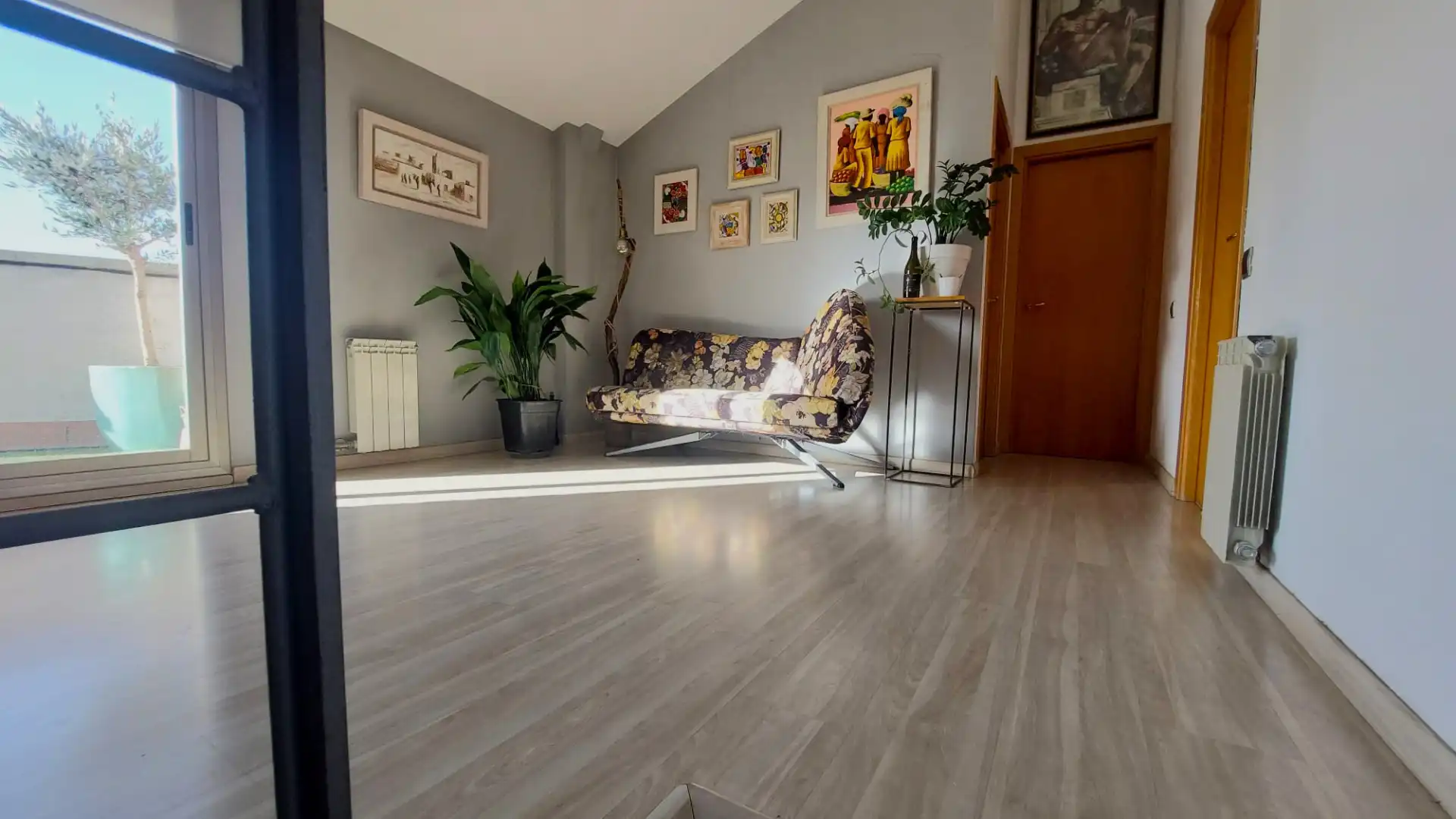 Sala d'estar de Dúplex en venda en Manresa amb Calefacció, Parquet i Terrassa