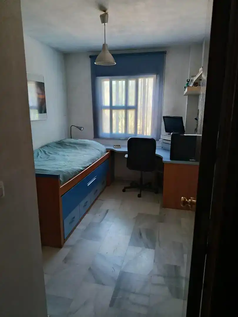 Dormitori de Casa adosada en venda en Puerto Real amb Aire condicionat i Balcó