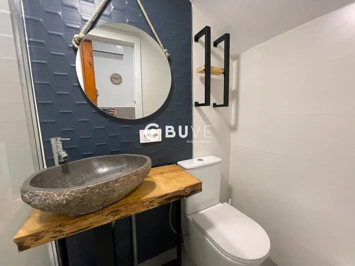 Bathroom of Houses for sale in Sevilla  with Air Conditioner, Terrace and Swimming Pool