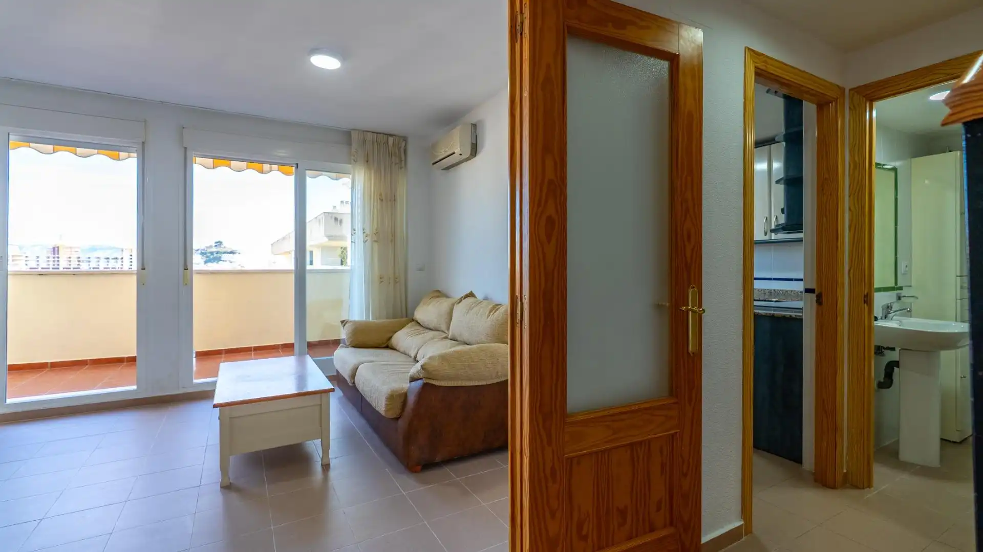 Living room of Attic for rent in Villajoyosa / La Vila Joiosa  with Air Conditioner, Heating and Private garden