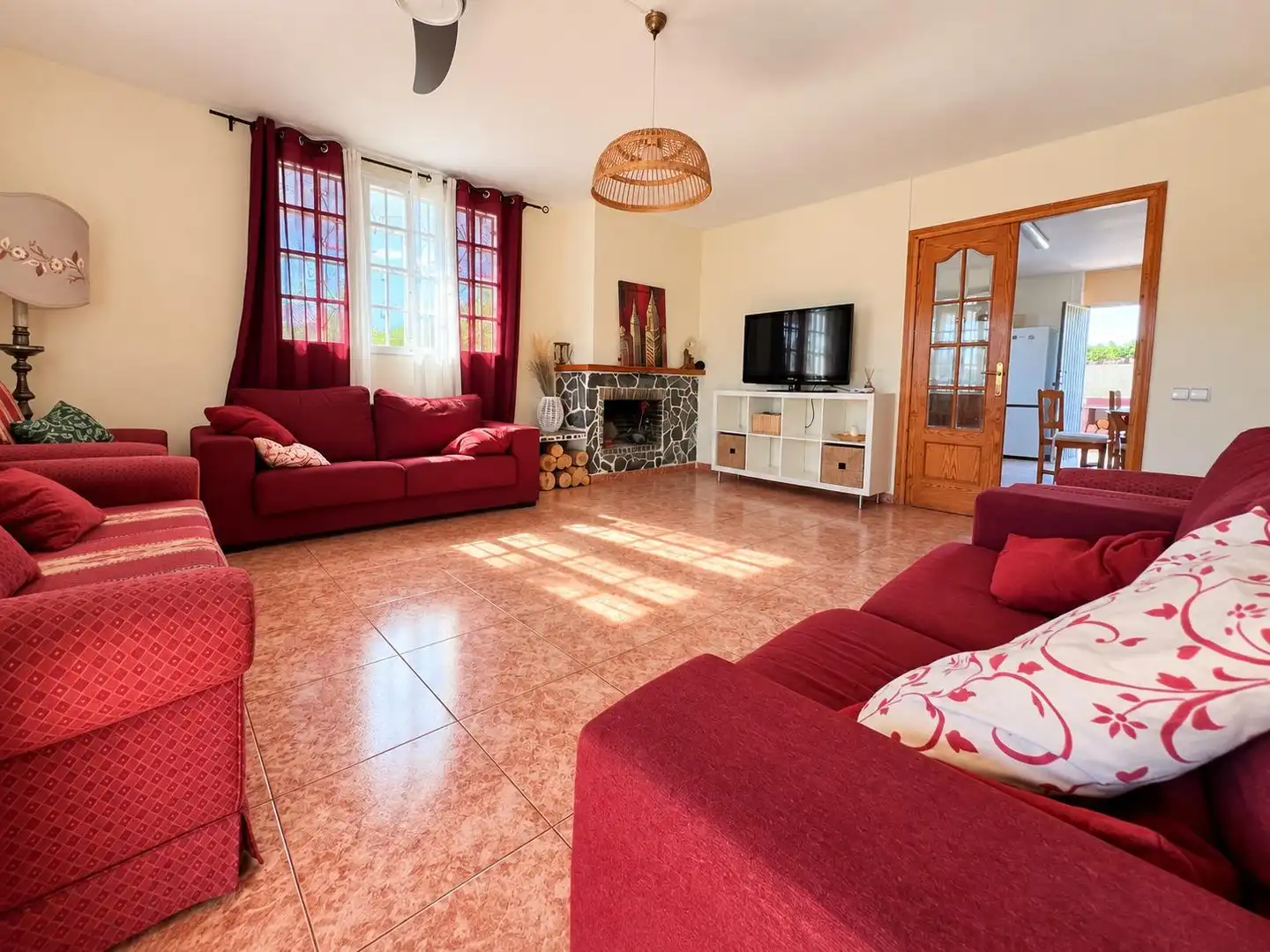 Sala de estar de Casa o chalet en venta en El Vendrell con Calefacción, Jardín privado y Terraza