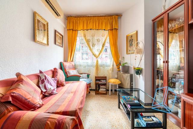 Piso en Venta en El Poble Sec - Parc de Montjuïc