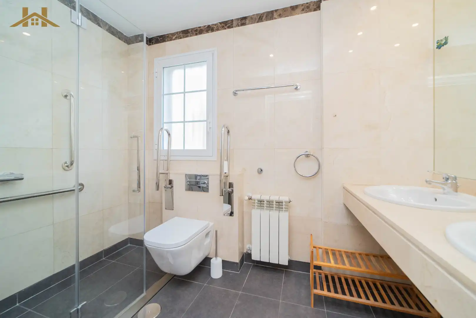 Bathroom of Houses for rent in Boadilla del Monte  with Air Conditioner, Heating and Private garden