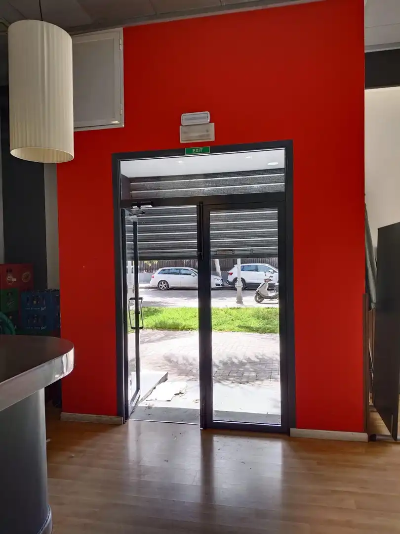Local comercial de lloguer a Moncada, imagen 3