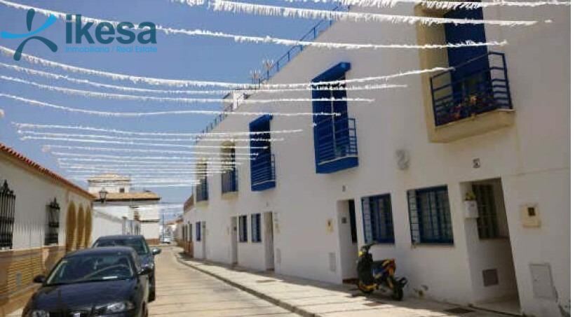 Exterior view of Single-family semi-detached for sale in Ayamonte