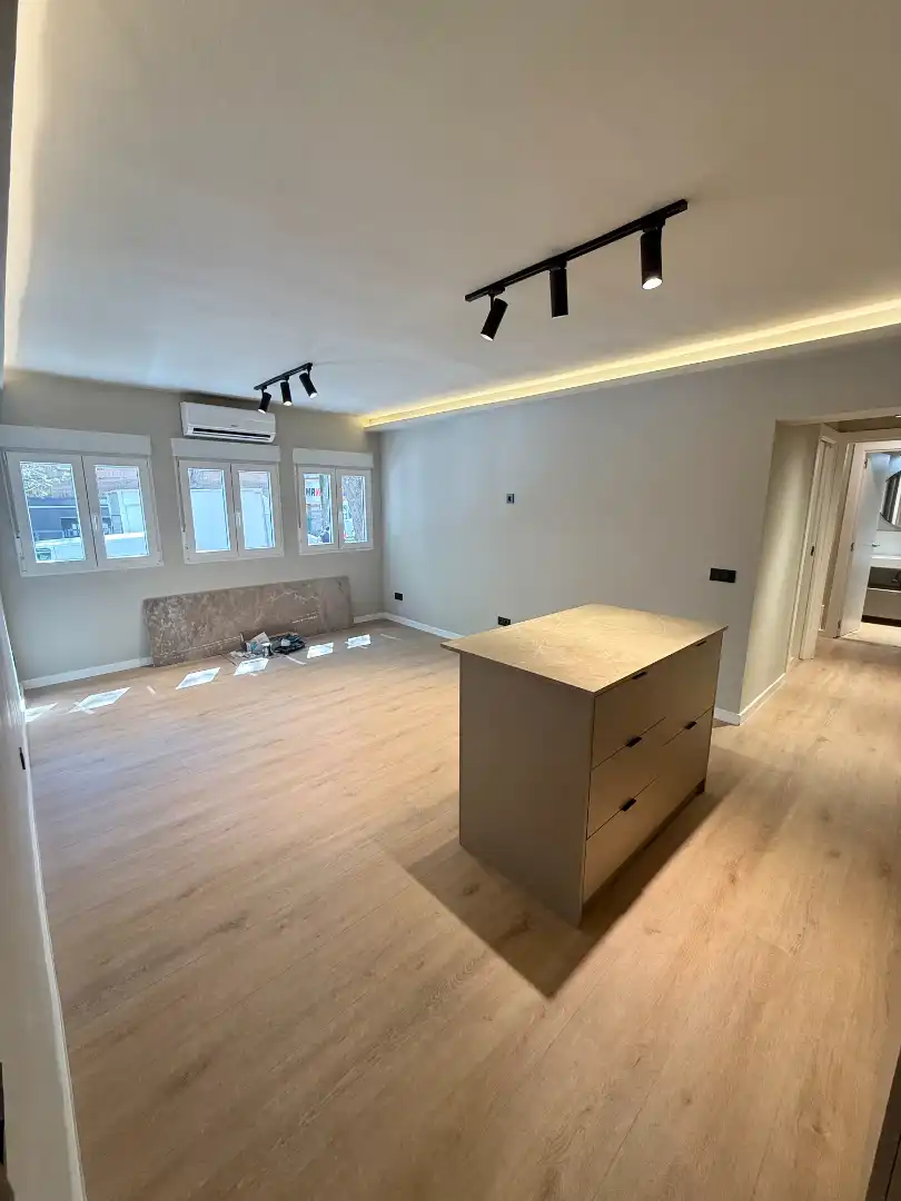 Pis en venda a Calle de Arturo Soria, 162, San Juan Bautista, Ciudad Lineal