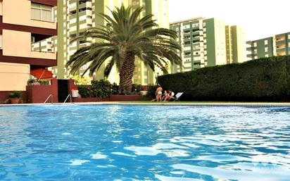 Piscina de Pis en venda en Fuengirola amb Aire condicionat, Moblat i Piscina comunitària