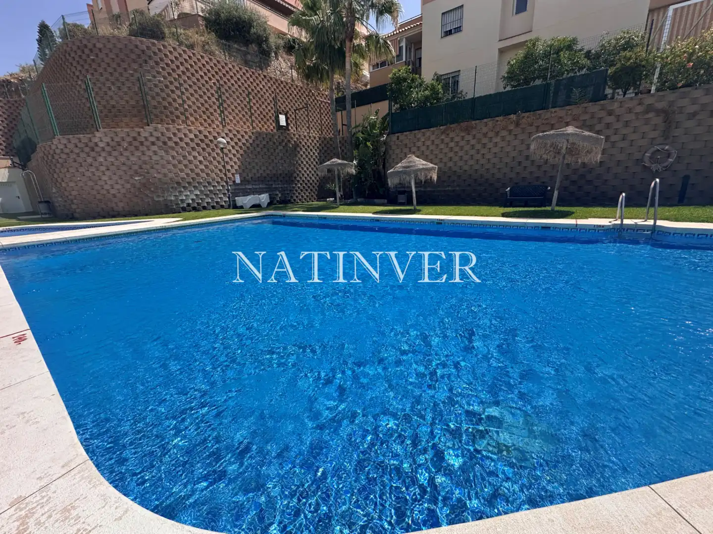 Piscina de Pis en venda en Rincón de la Victoria amb Terrassa, Traster i Balcó