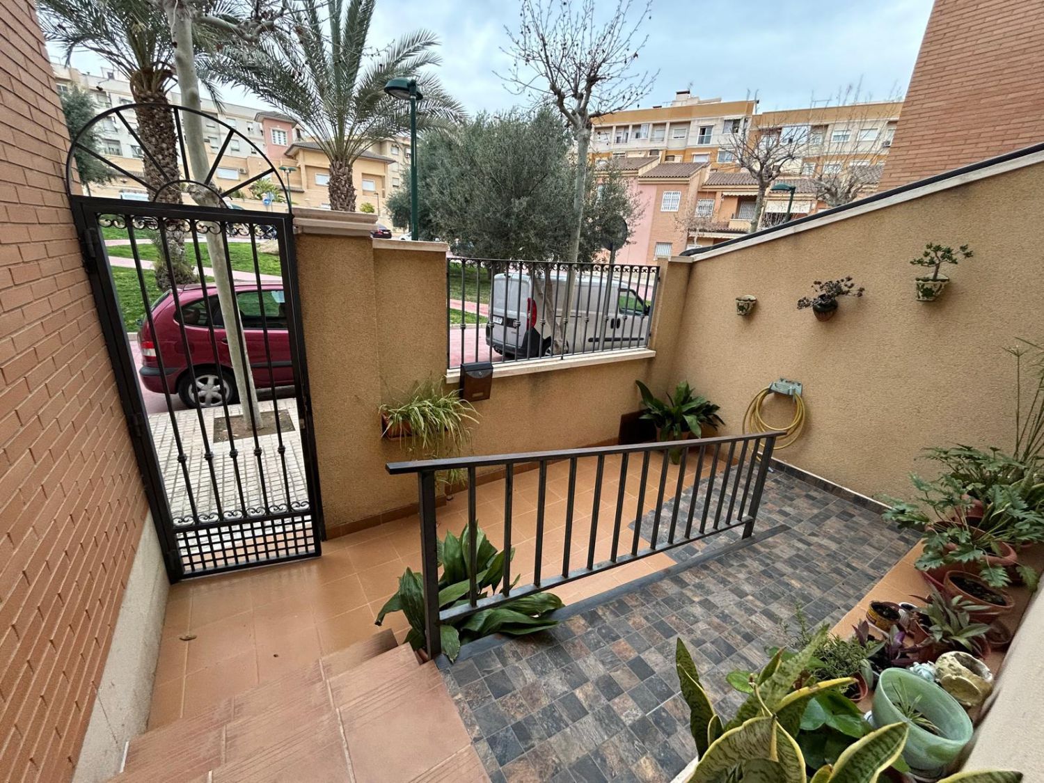 Jardí de Casa adosada en venda en Crevillent amb Aire condicionat, Calefacció i Jardí privat