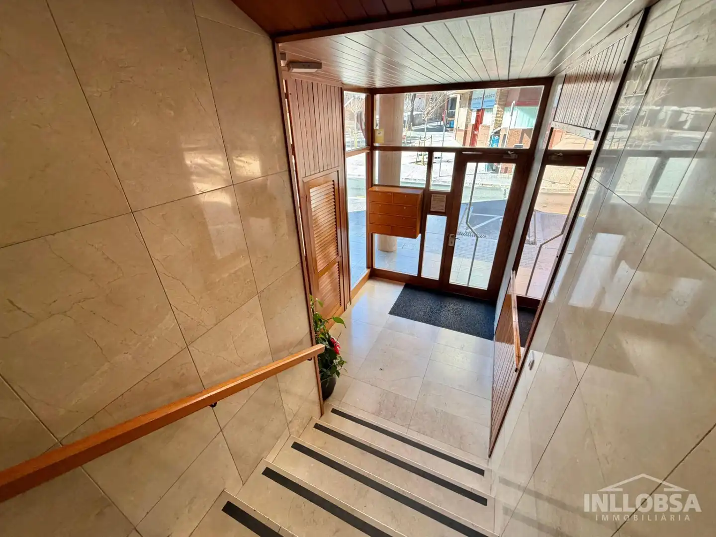 Piso en venta en Manresa con Calefacción y Terraza