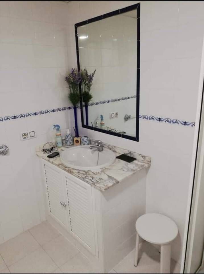 Bathroom of Flat for sale in  Sevilla Capital