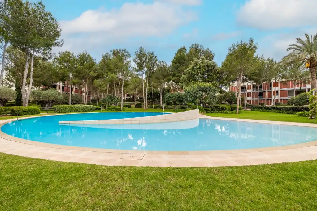 Mini appartamento con piscina in vendita a Portals Nous