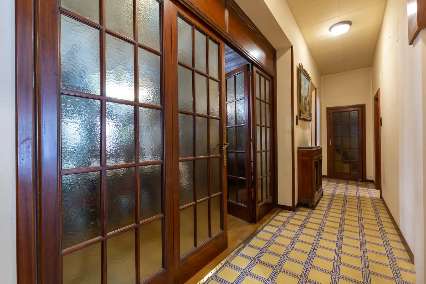 Einfamilien-Reihenhaus zum Verkauf in Barcelona mit Terrasse und Abstellraum