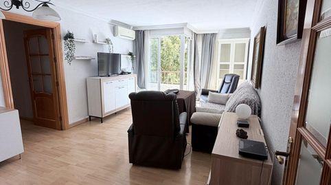 Foto 2 de Pis en venda a Calle Héroe de Sostoa, Girón - Las Delicias, Málaga Capital