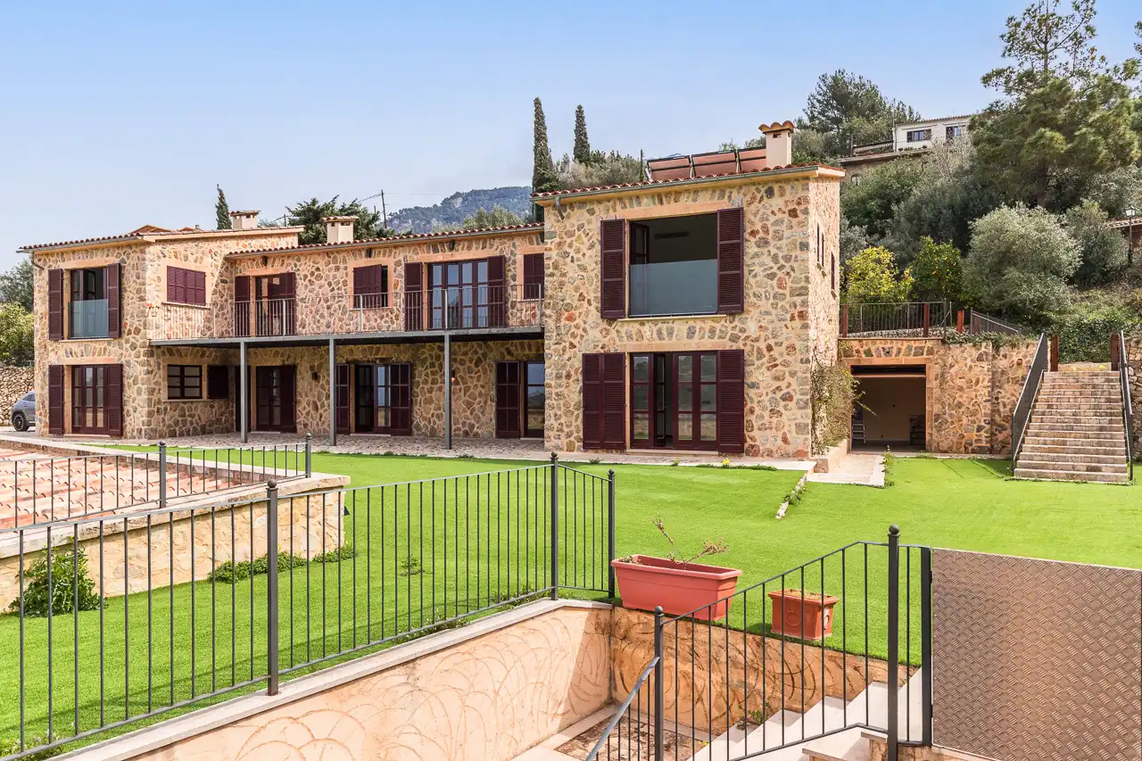 Finca rústica en venta en Estellencs