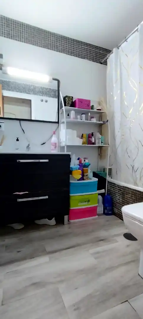 Bathroom of Flat for sale in Sevilla  with Air Conditioner